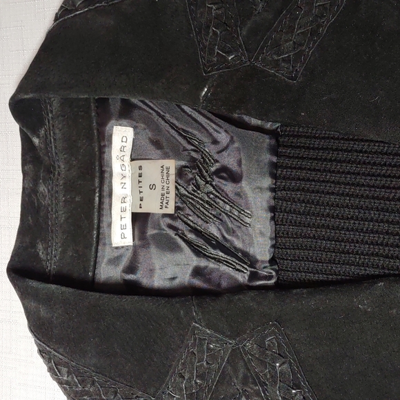 Peter Nygard Suede Vest - Picture 8 of 8